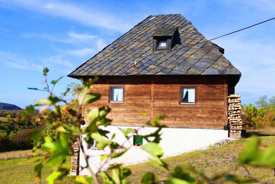 Cabin Menka Sirogojno Buitenkant foto