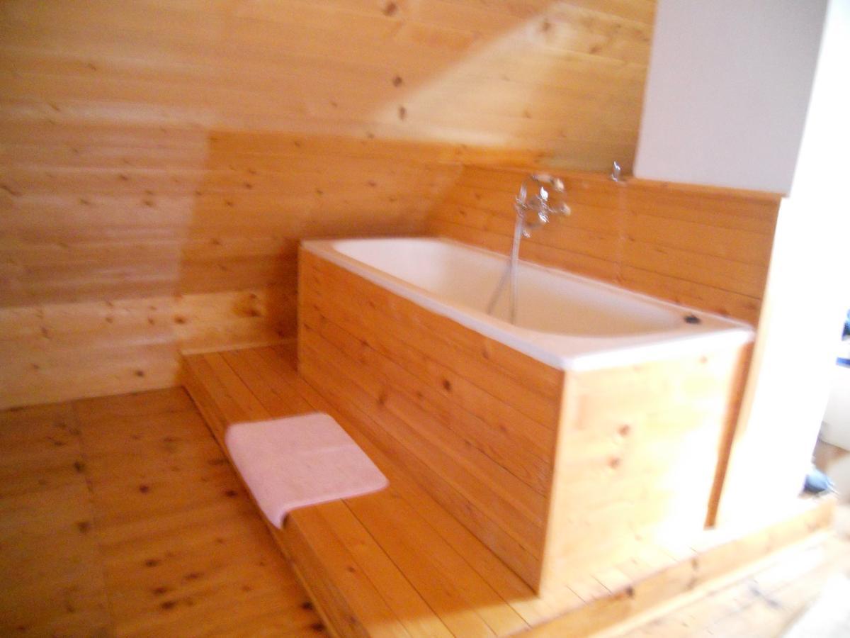 Cabin Menka Sirogojno Buitenkant foto